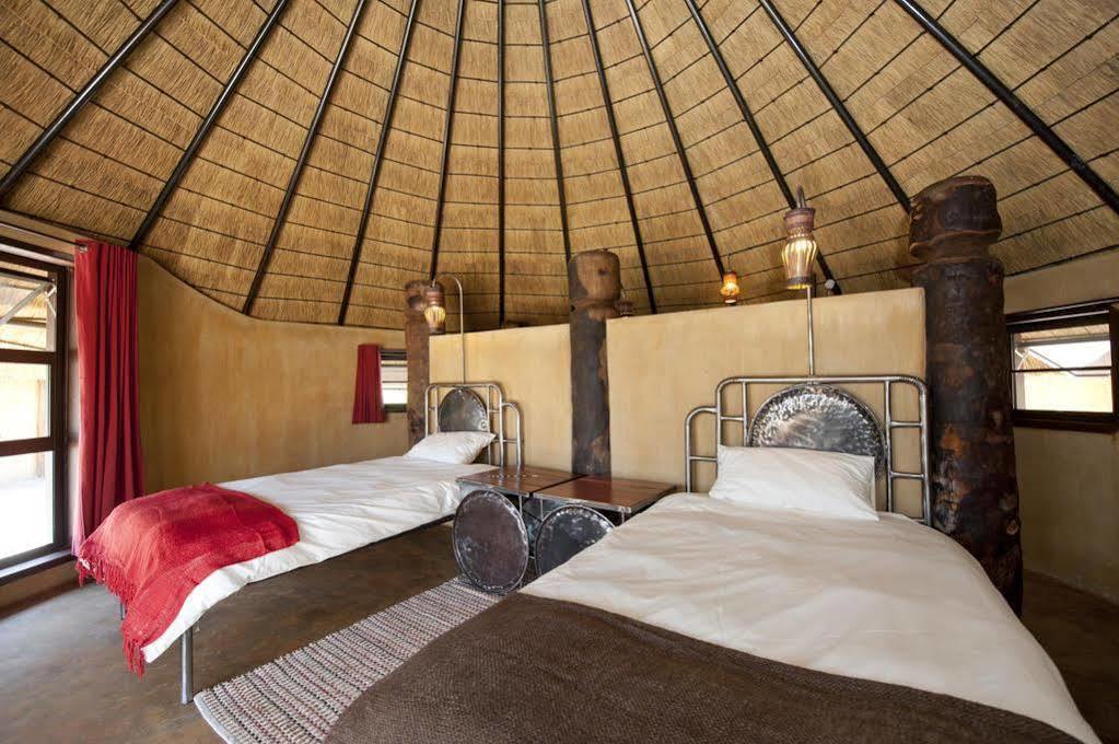 Ongula Village Homestead Lodge Ondangwa Eksteriør billede