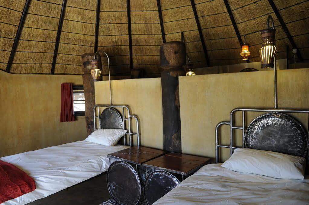 Ongula Village Homestead Lodge Ondangwa Eksteriør billede